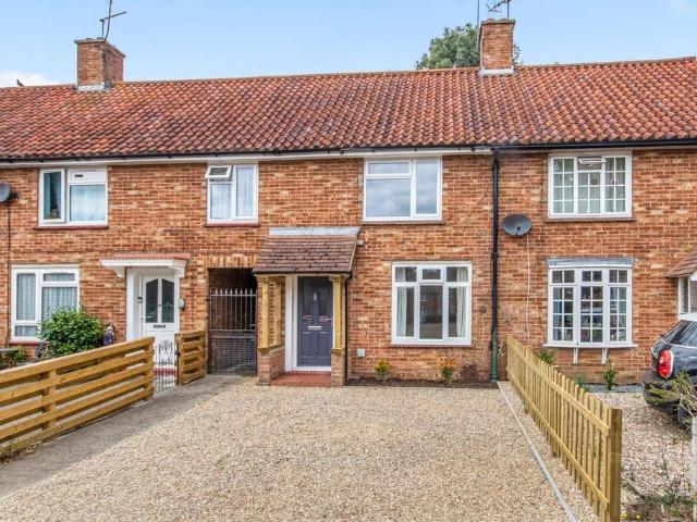 House for sale in The Butts, Kent