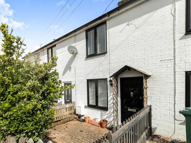 House for sale in Heathlands, East Sussex