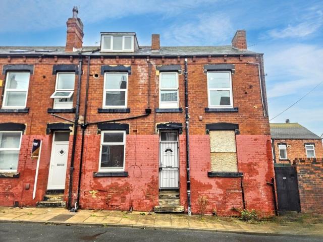 House for sale in Holbeck, West Yorkshire
