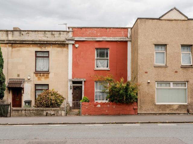 House for sale in Knowle Park, Bristol