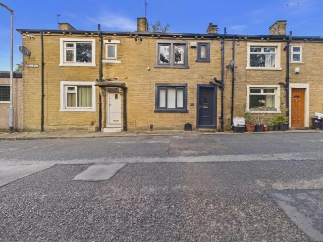 House for sale in Lee Mount, Calderdale