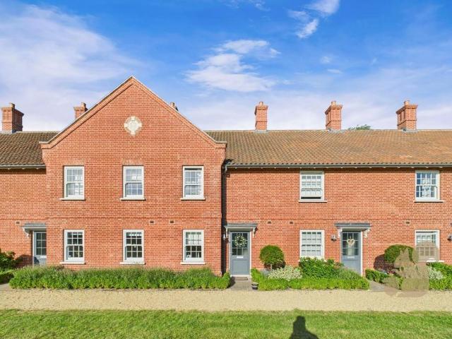 House for sale in Dale Hill, Essex