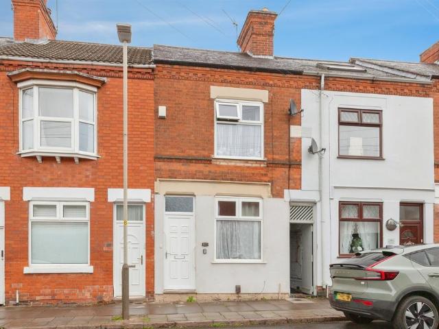 House for sale in Knighton Fields, Leicester