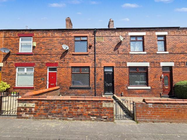 House for sale in Marland, Burnedge