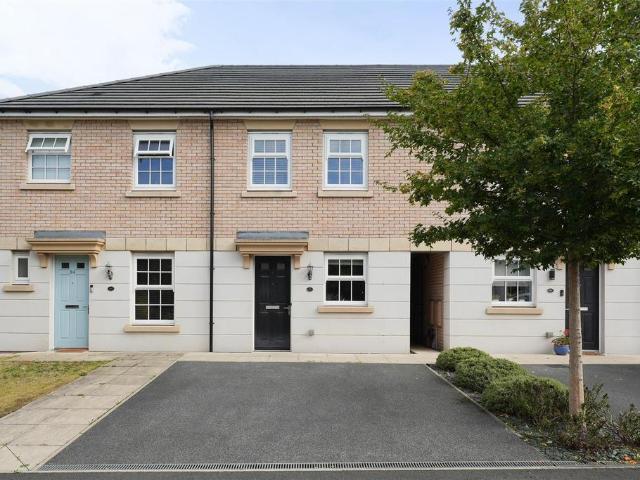 House for sale in Clifton Moor, High Field