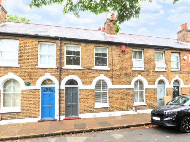 House for sale in Greater London