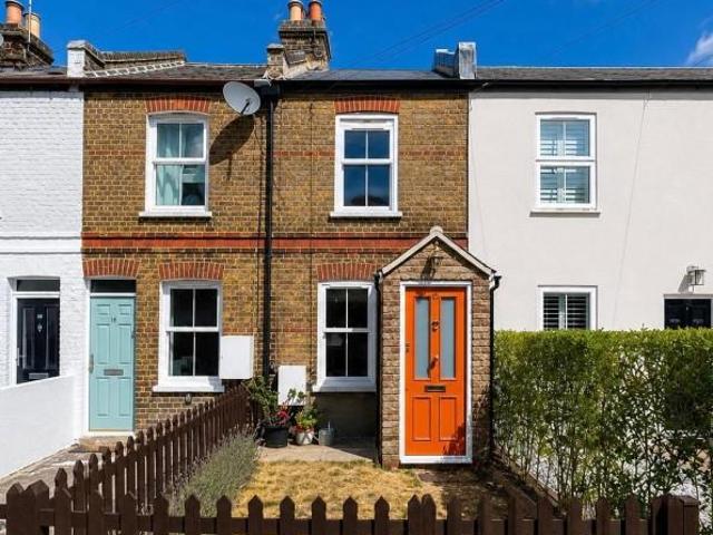 House for sale in Clewer Village, Windsor