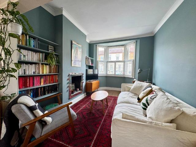 House for sale in Plumstead, Greater London