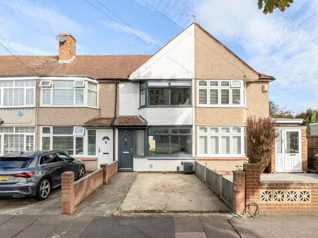 House for sale in Blackfen, Greater London