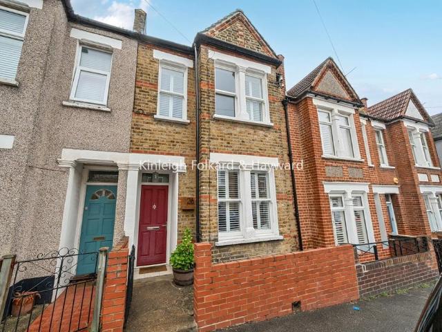 House for sale in London Borough of Lewisham, Lower Sydenham
