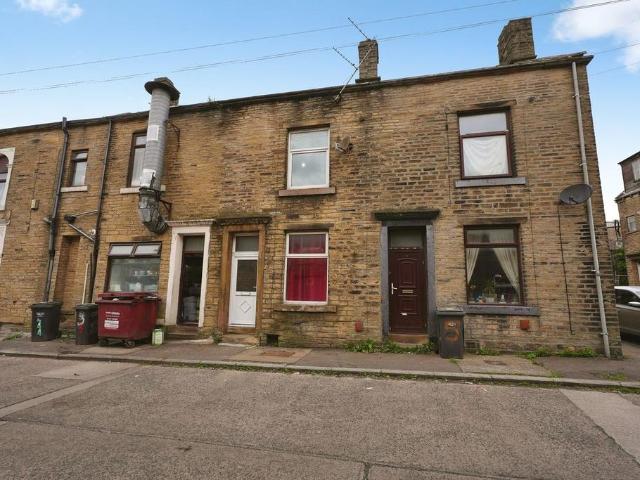 House for sale in Highroad Well, Sowerby Bridge