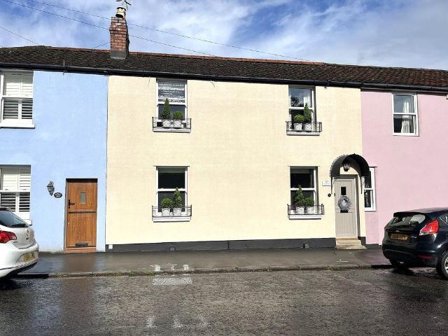 House for sale in Feckenham, City Of Bristol