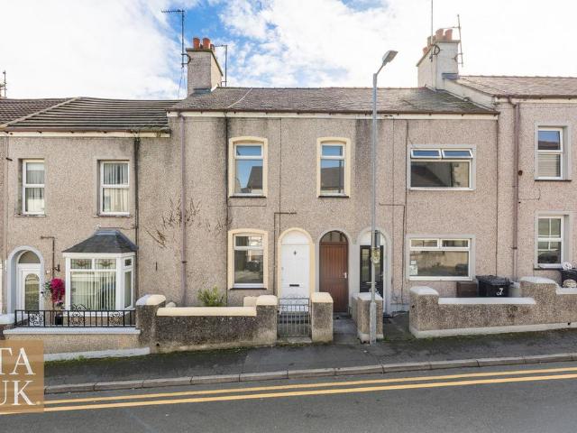 House for sale in Porth-y-Felin, Holyhead