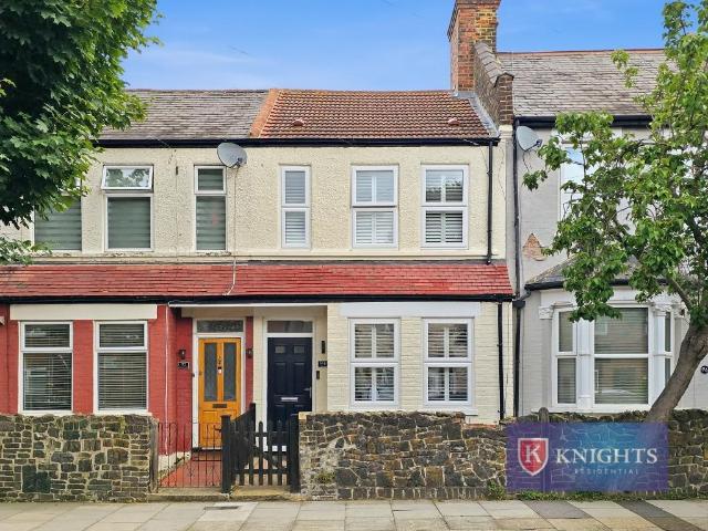 House for sale in Greater London