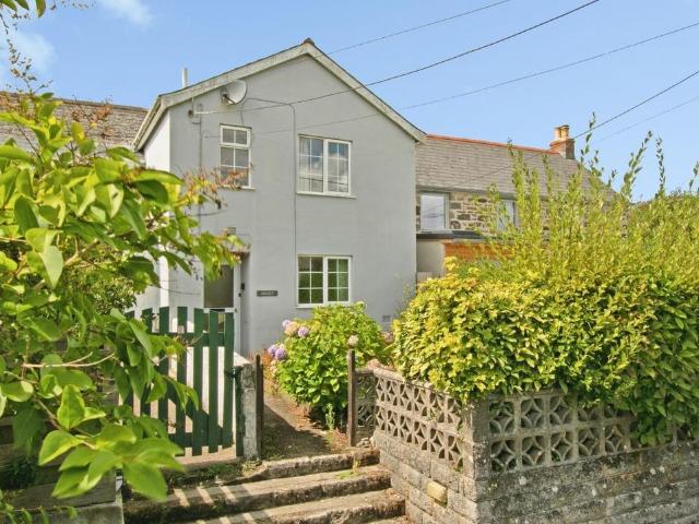 House for sale in Mount Hawke, Cornwall
