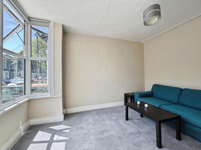 House for sale in West Ham, Greater London