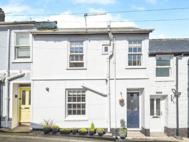 House for sale in Penbeagle, Cornwall