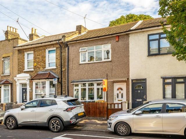 House for sale in London Borough of Newham, Greater London