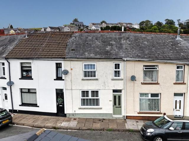 House for sale in Bedlinog