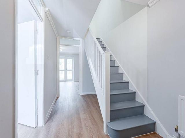 House for sale in London Borough of Lewisham, New Cross