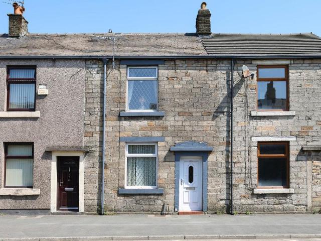 House for sale in Firgrove, Burnedge