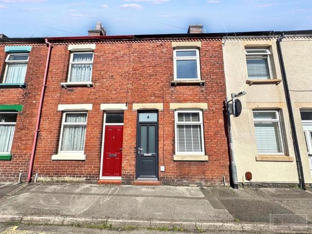 House for sale in Kingsley Moor, Staffordshire