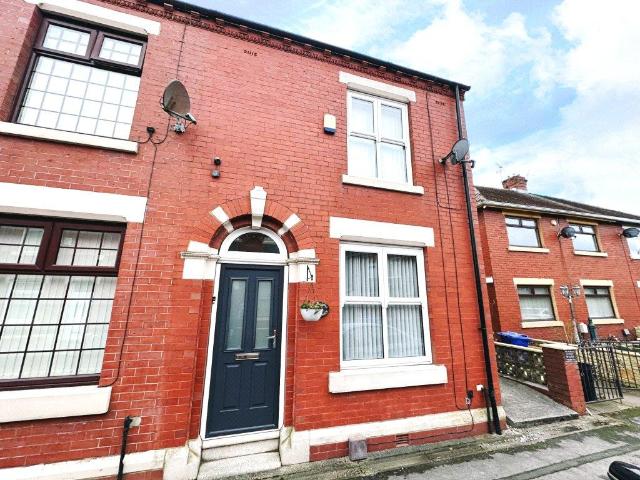 House for sale in Hurst, Greenheys