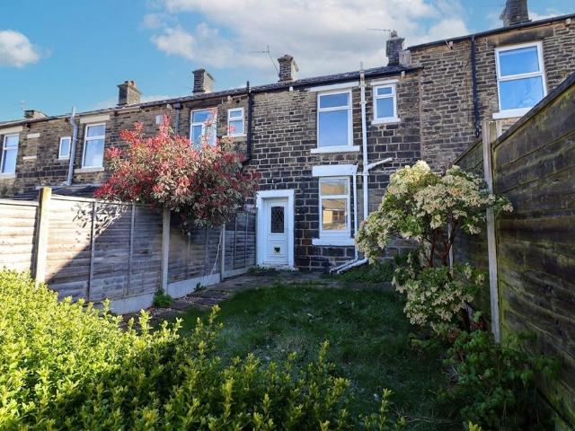 House for sale in Whitfield, Charlesworth