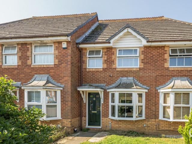 House for sale in Oad Street, Kent