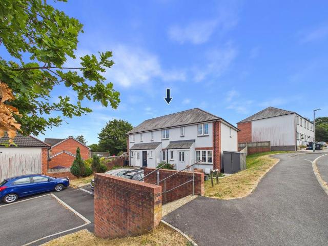 House for sale in Lamellion, Cornwall