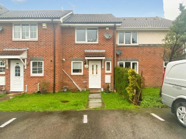 House for sale in Hedge End, Helford