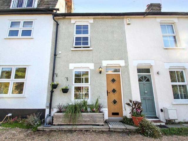 House for sale in London Borough of Redbridge, Greater London