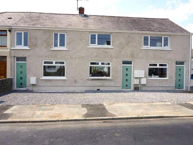 House for sale in Pontarddulais, Wales