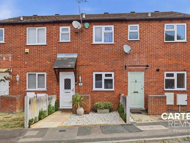 House for sale in Badgers Dene, Grays
