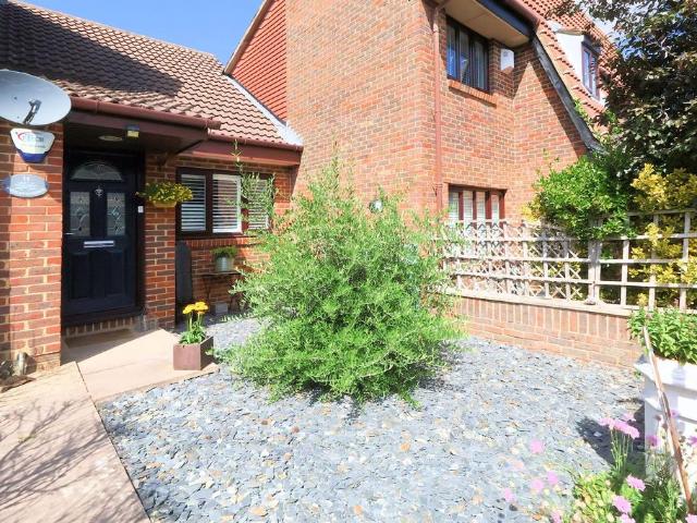 House for sale in London Borough of Croydon, Shirley