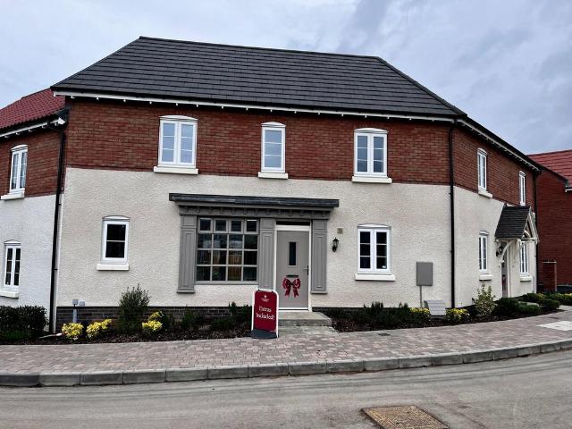 House for sale in Elmfield, Leicestershire