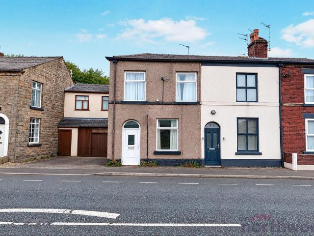House for sale in Woodhill, Bury