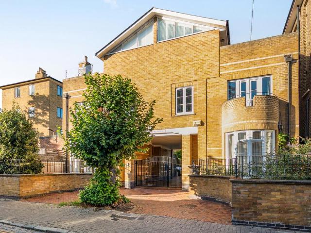 House for sale in Taverner Square, Greater London