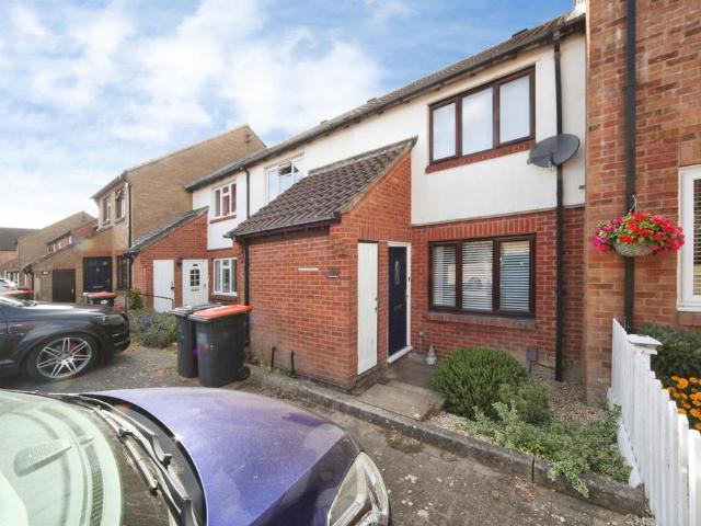 House for sale in Woodside Estate, Houghton Regis
