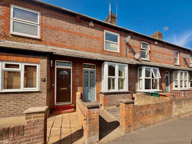 House for sale in The Cedars Estate, Batchworth