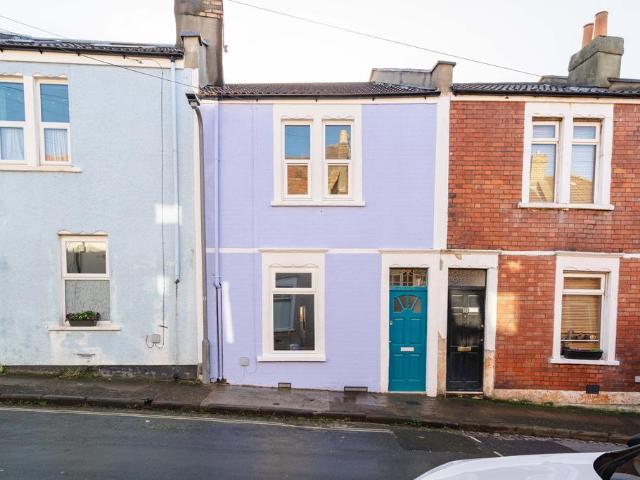 House for sale in Feckenham, City Of Bristol