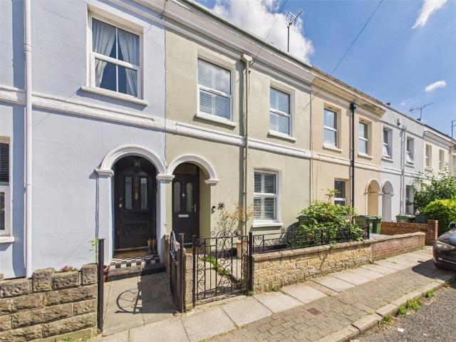 House for sale in Golden Valley, Gloucestershire