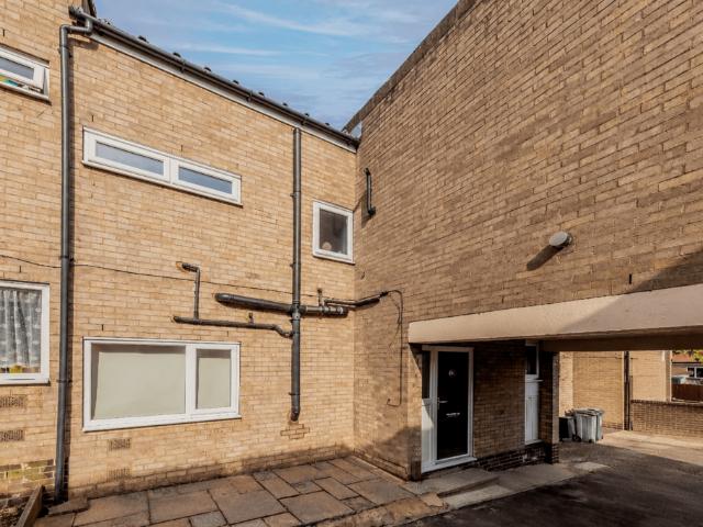 House for sale in Colshaw Farm, Wilmslow
