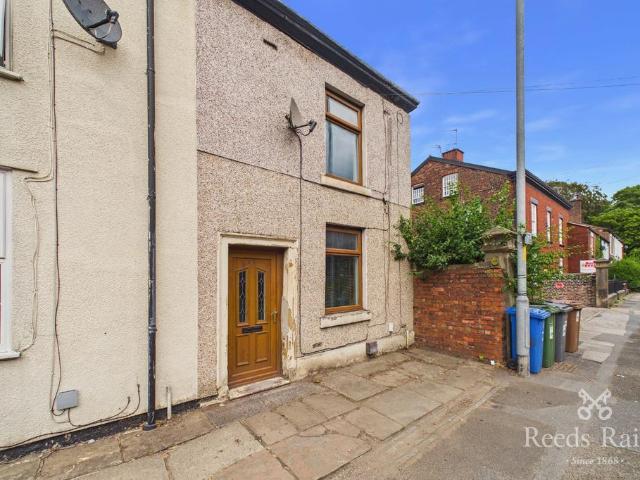 House for sale in Godley, Greenheys