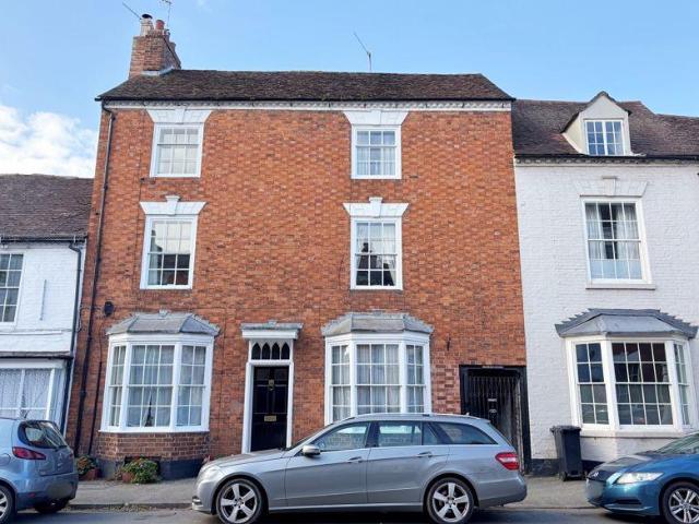 House for sale in Crookhill, Worcestershire