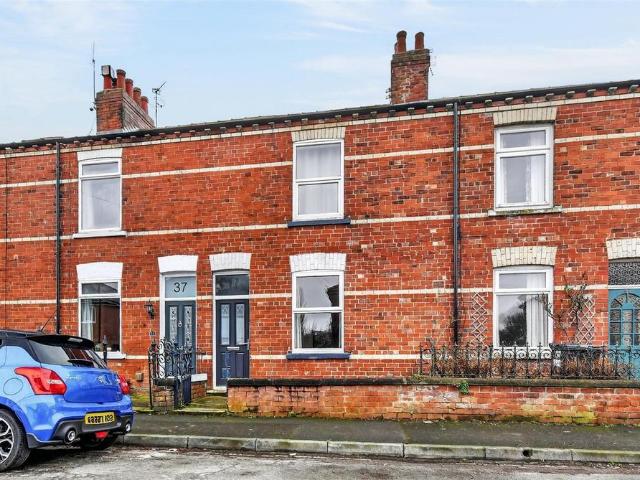 House for sale in Leeman Road, High Field