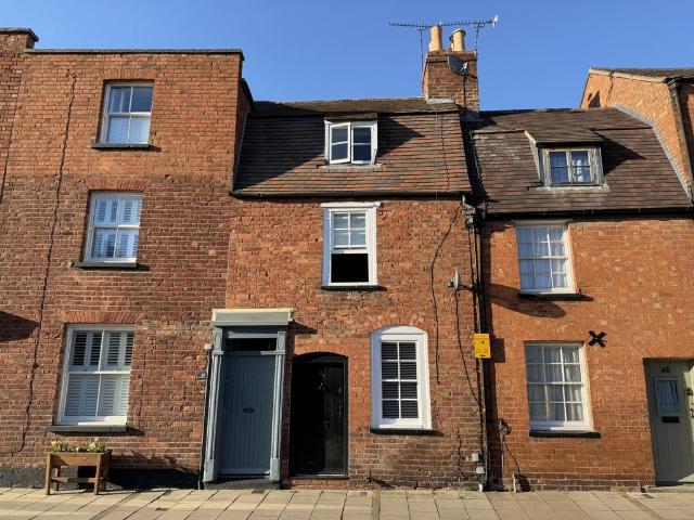 House for sale in Tewkesbury, Pamington