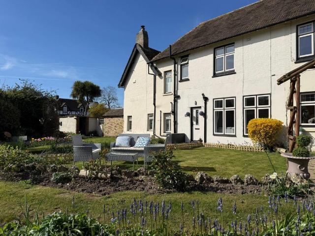 House for sale in Westgate-on-Sea, Acol