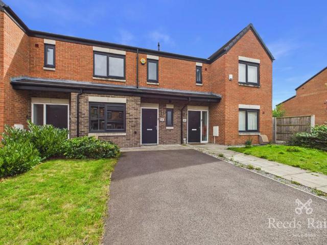 House for sale in Weavers Park, Manchester