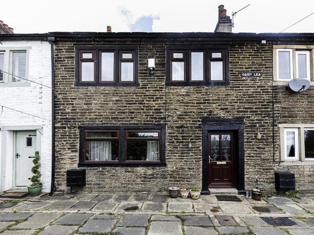 House for sale in Stainland & District, Sowood